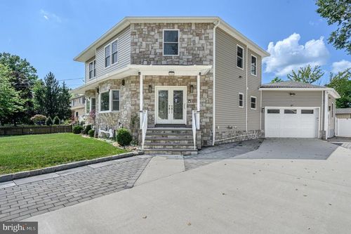 11 Brook Rd, KENDALL PARK, NJ, 08824-1501 | Card Image