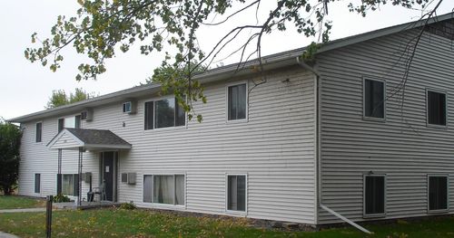 apt-1-188 Lakeview Dr, Spicer, MN, 56288-8641 | Card Image