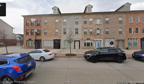14102 Lakeside Blvd N, Shelby Township, MI, 48315-6071 | Card Image