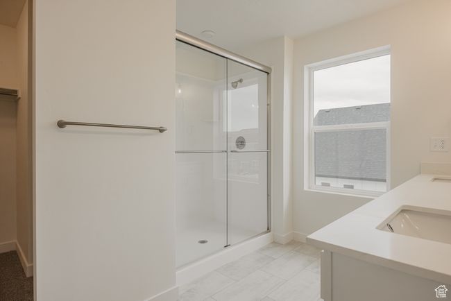 Primary Bathroom | Image 15