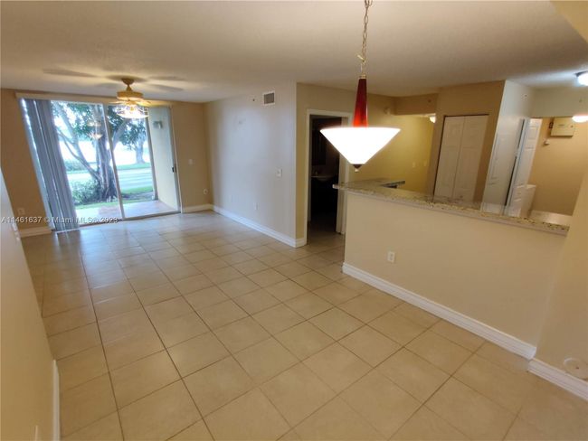APT-102 - 11155 Sw 5 Th Pl, Condo with 2 bedrooms, 2 bathrooms and null parking in Pembroke Pines FL | Image 6