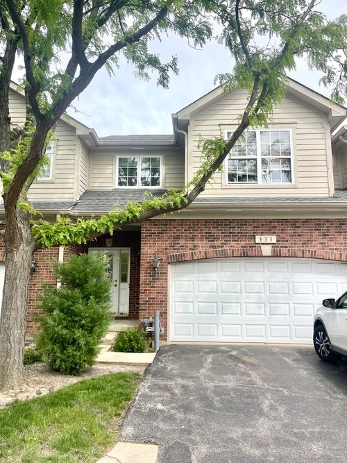 333 W Pointe Dr, Vernon Hills, IL, 60061-3280 | Card Image