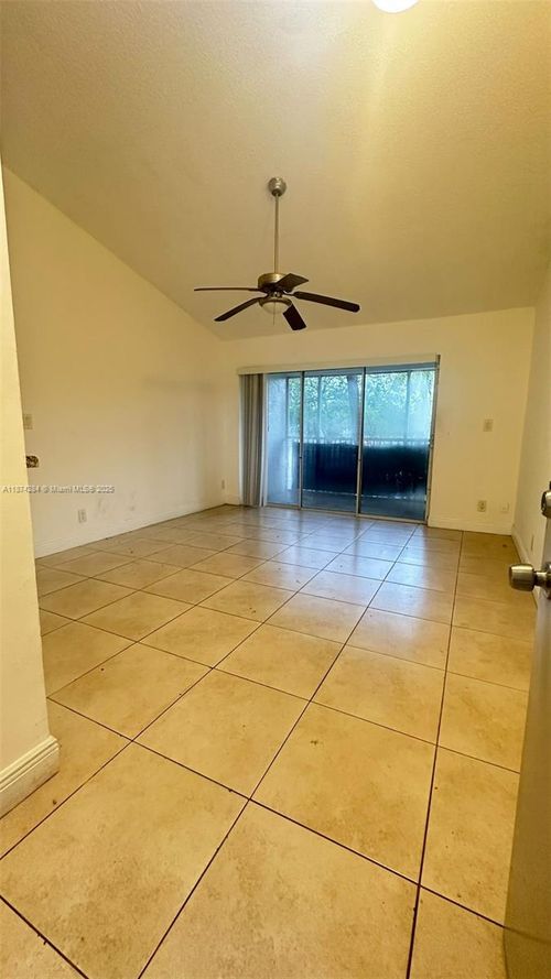 apt-183-5628 Rock Island Rd, Tamarac, FL, 33319-2860 | Card Image