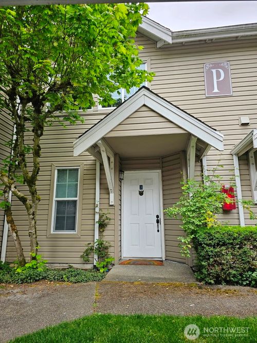 apt-p3-2100 S 336th St, Federal Way, WA, 98003-8976 | Card Image