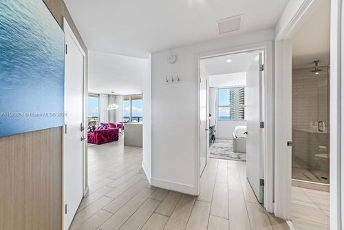 r1601-4010 S Ocean Dr, Hollywood, FL, 33019-3063 | Card Image