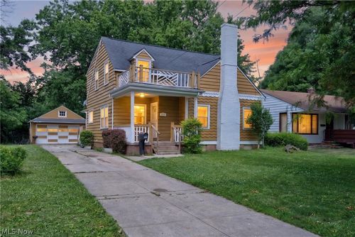 4724 Green Rd, Warrensville Heights, OH, 44128-5206 | Card Image