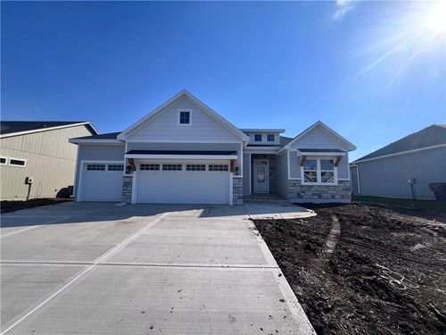 32283 W 165th St, Gardner, KS, 66030-7835 | Card Image