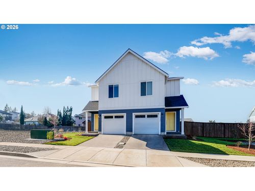 1390 Laura Vista Dr Nw, Albany, OR, 97321-4104 | Card Image