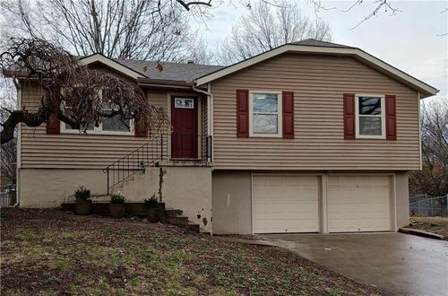 809 Britany Dr, Warrensburg, MO, 64093-1963 | Card Image