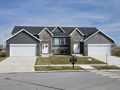 3023 W 82nd Pl, Merrillville, IN, 46410-0075 | Card Image
