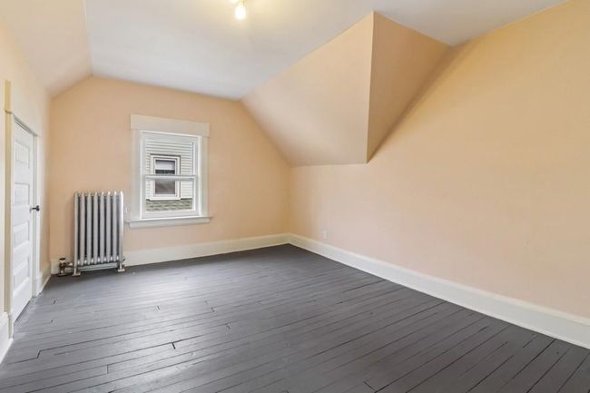 bedroom on 3rd floor | Image 34