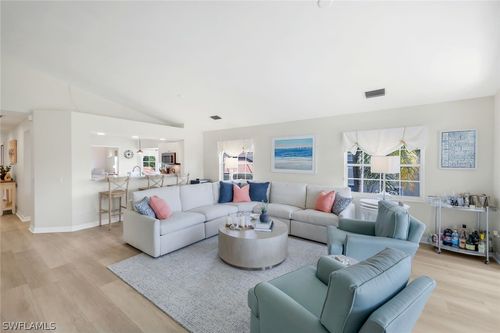 apt-1903-6125 Reserve Cir, NAPLES, FL, 34119-4227 | Card Image