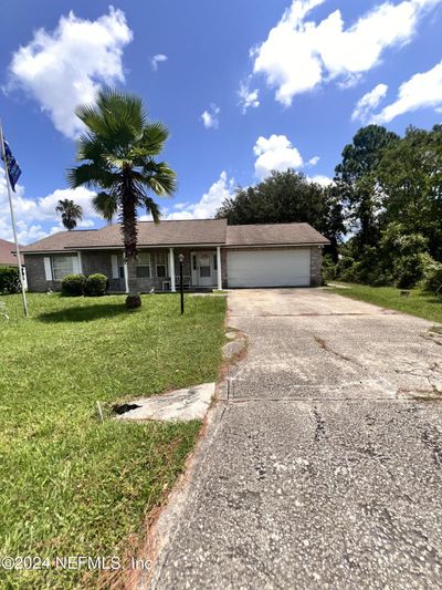 8 Burnaby Lane, House other with 3 bedrooms, 2 bathrooms and null parking in Palm Coast FL | Image 2