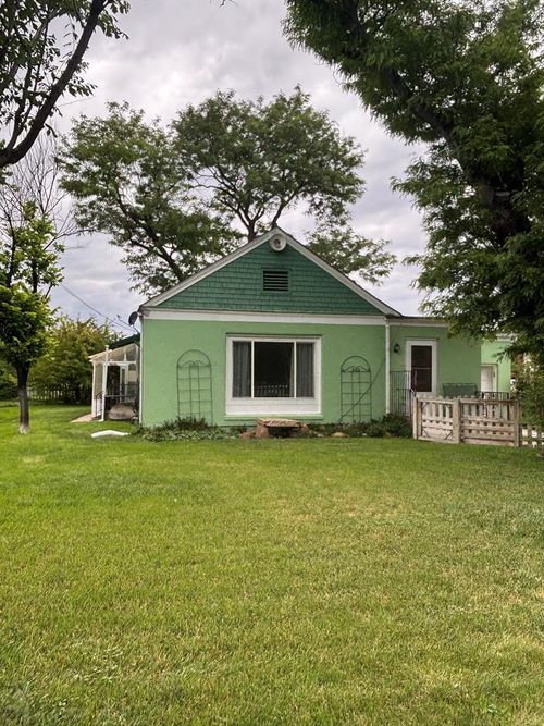 339 Park Dr, Pueblo, CO, 81005-1133 | Card Image