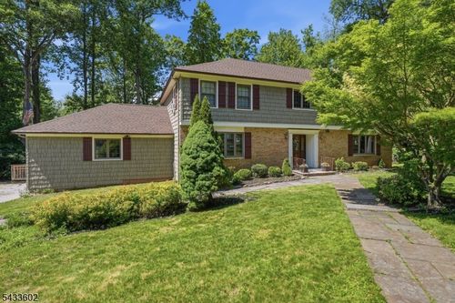 31 Branko Rd, Berkeley Heights, NJ, 07922-2303 | Card Image