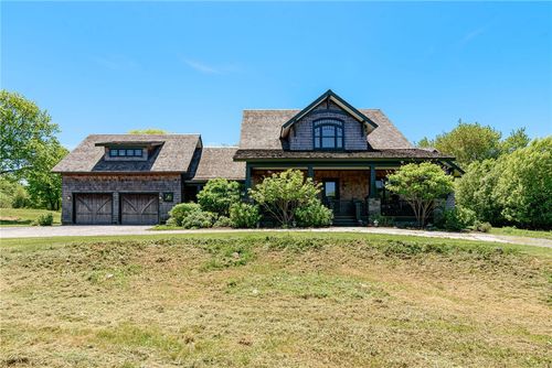 65 Blueberry Ln, Jamestown, RI, 02835-2901 | Card Image