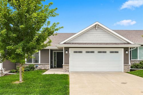 2251 E Redmond Ave, Des Moines, IA, 50320-4710 | Card Image