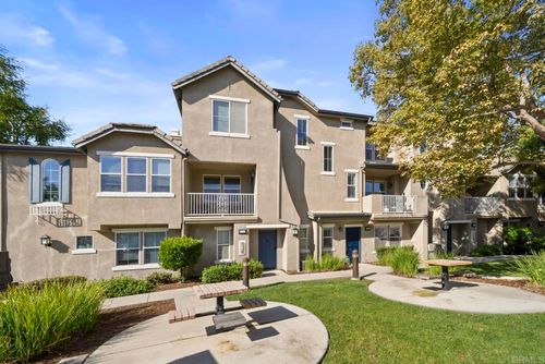 2724 Hazelnut Ct, Chula Vista, CA, 91915-1740 | Card Image