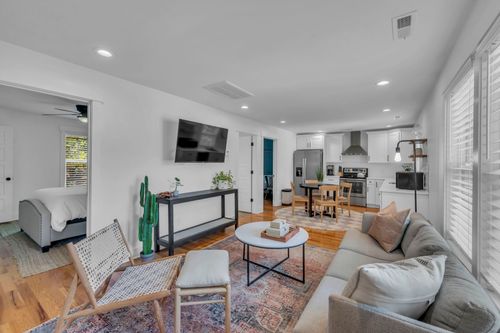 b-819B N 2nd St, Nashville, TN, 37207-5949 | Card Image