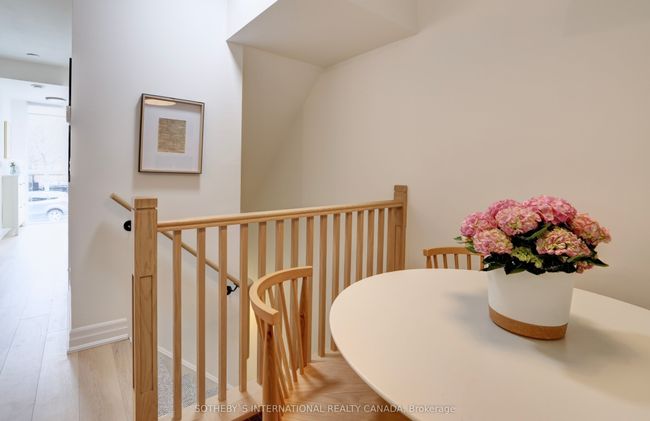 702 - 370 Wallace Ave, Condo with 3 bedrooms, 3 bathrooms and null parking in Toronto ON | Image 12