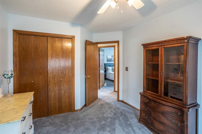 7508 Hickory Ln, Home with 5 bedrooms, 4 bathrooms and null parking in Urbandale IA | Image 22