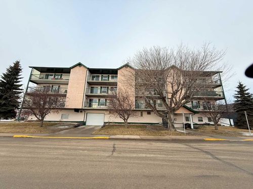 302-5102 48 St, Lacombe, AB, T4L2J4 | Card Image