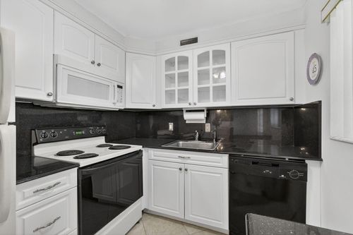 100 Sheffield E, West Palm Beach, FL, 33417 | Card Image