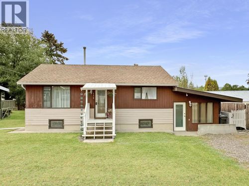 330 Cedar Ave, 100 Mile House, BC, V0K2E1 | Card Image
