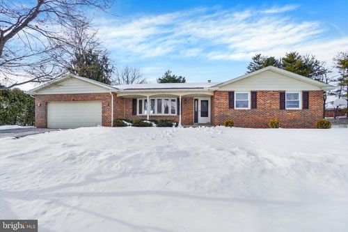 1975 Normandie Dr, YORK, PA, 17408-1535 | Card Image