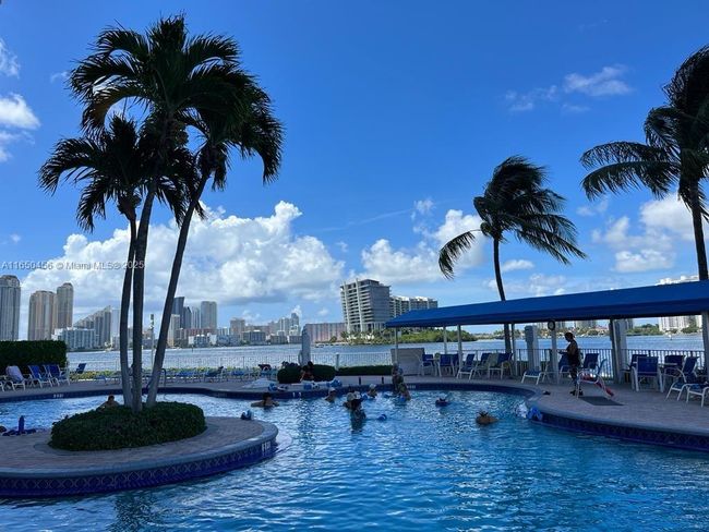 APT-1711 - 3530 Mystic Pointe Dr, Condo with 2 bedrooms, 2 bathrooms and null parking in Aventura FL | Image 30