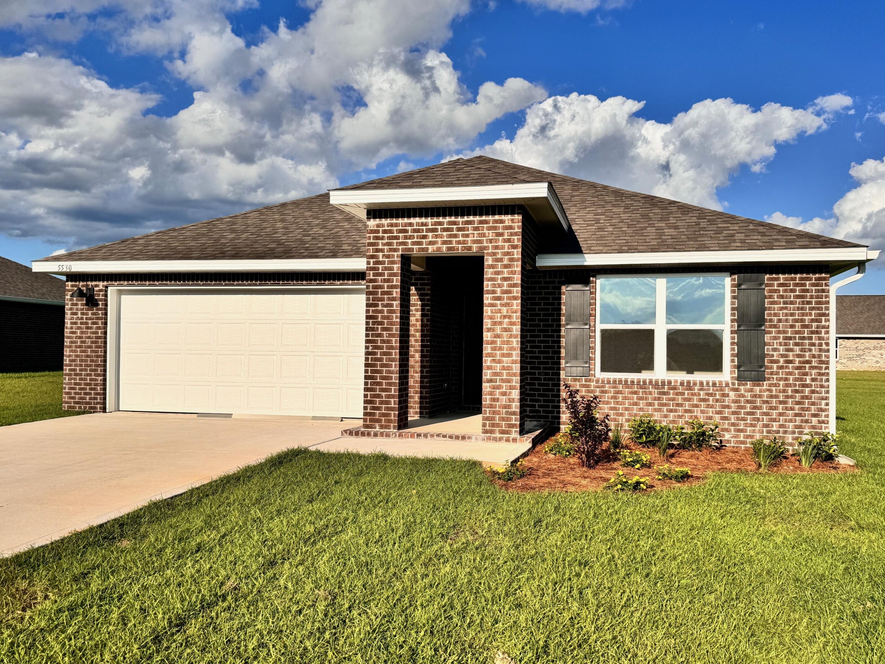 Silverbell Dr, Milton, FL 32583