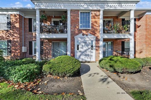 104-540 Shorely Dr, Barrington, IL, 60010-3307 | Card Image