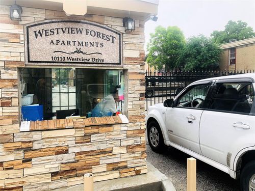 3215-10110 Westview Drive, Houston, TX, 77043 | Card Image