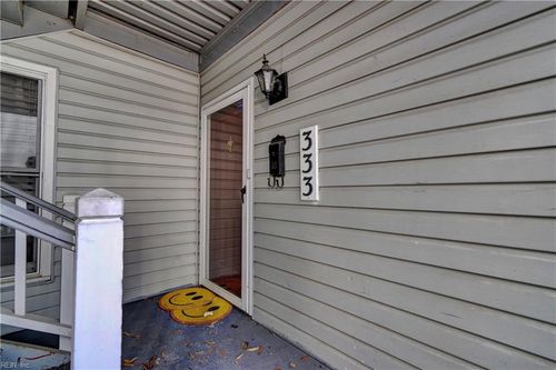 333 London St, Portsmouth, VA, 23704-2807 | Card Image