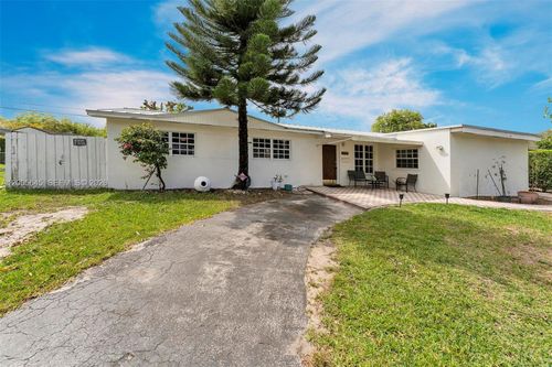 9750 Sw 74th St, Miami, FL, 33173-3174 | Card Image