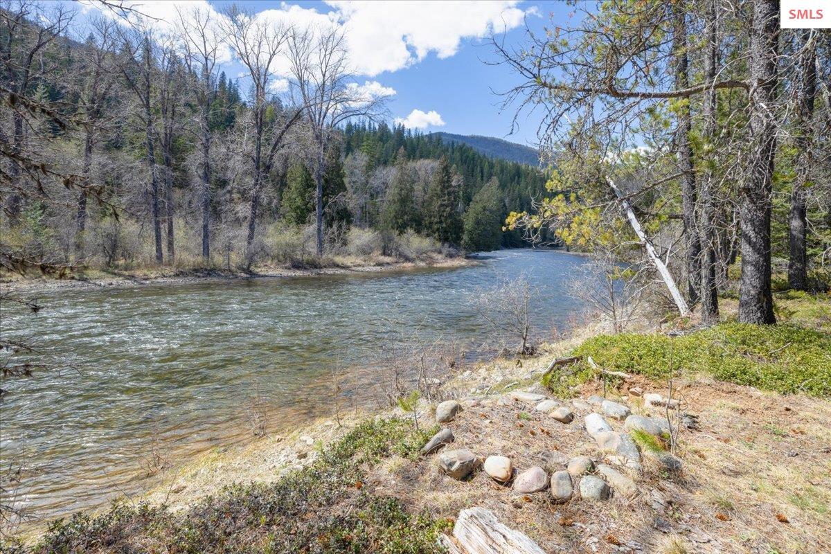 Land in Bonners Ferry