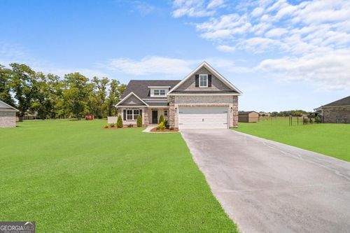 7 Honeysuckle Dr, Claxton, GA, 30417-7364 | Card Image