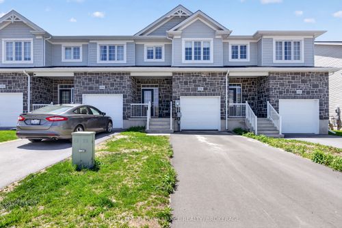 1536 Scarlet St, Kingston, ON, K7K0H6 | Card Image