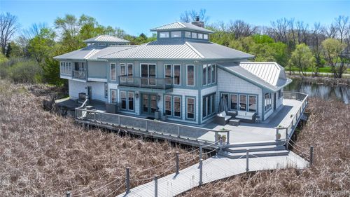 2350 Crane Rd, Fenton, MI, 48430-1069 | Card Image
