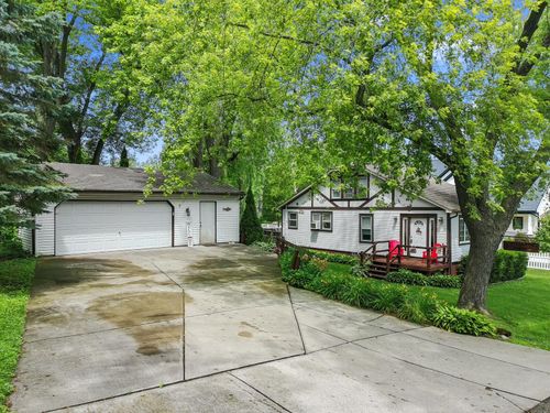 4117 Chestnut St, Delavan, WI, 53115-3322 | Card Image