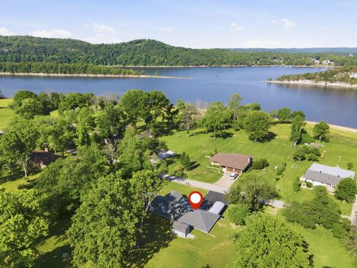 226 Hunt Club Circle, Galena, MO, 65656 | Card Image