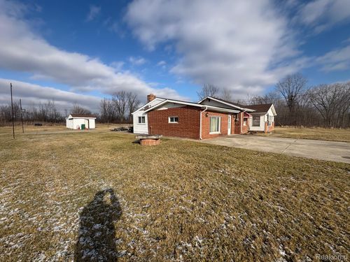 30605 25 Mile Rd, Chesterfield, MI, 48051-1207 | Card Image