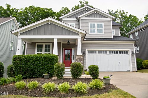428 Skybluff Cir, Fuquay Varina, NC, 27526-3522 | Card Image
