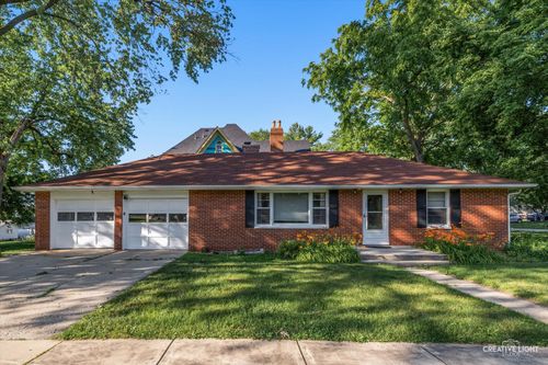 26 E Tyler St, Oswego, IL, 60543-8619 | Card Image
