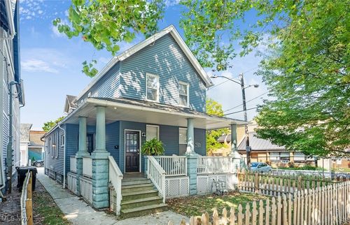 1960 Randall Rd, Cleveland, OH, 44113-3351 | Card Image