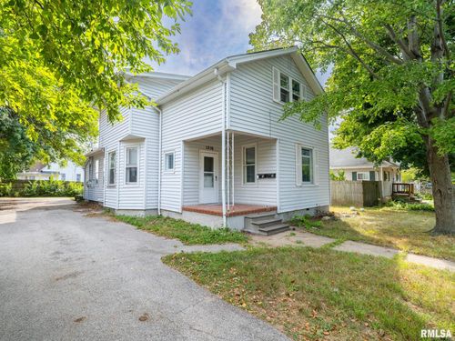 1216 Charlotte St, Pekin, IL, 61554-3662 | Card Image