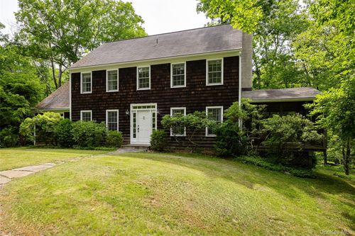 162 Shadblow Ln, Clinton Corners, NY, 12514-2833 | Card Image