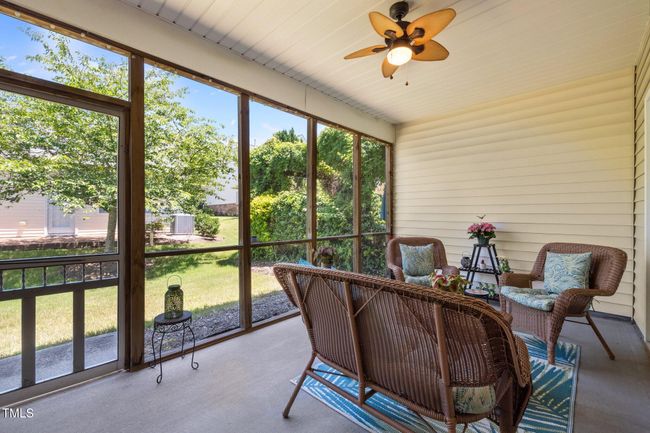 Screened-in Porch | Image 18