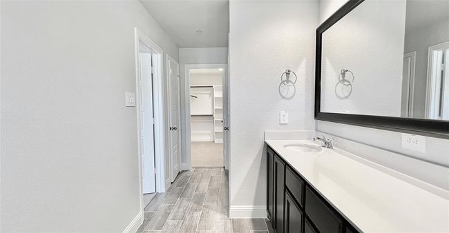 Owners_Bathroom | Image 12