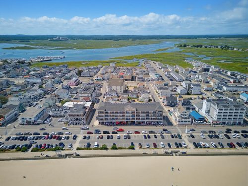 303-83 Ocean Blvd, Hampton, NH, 03842-3502 | Card Image
